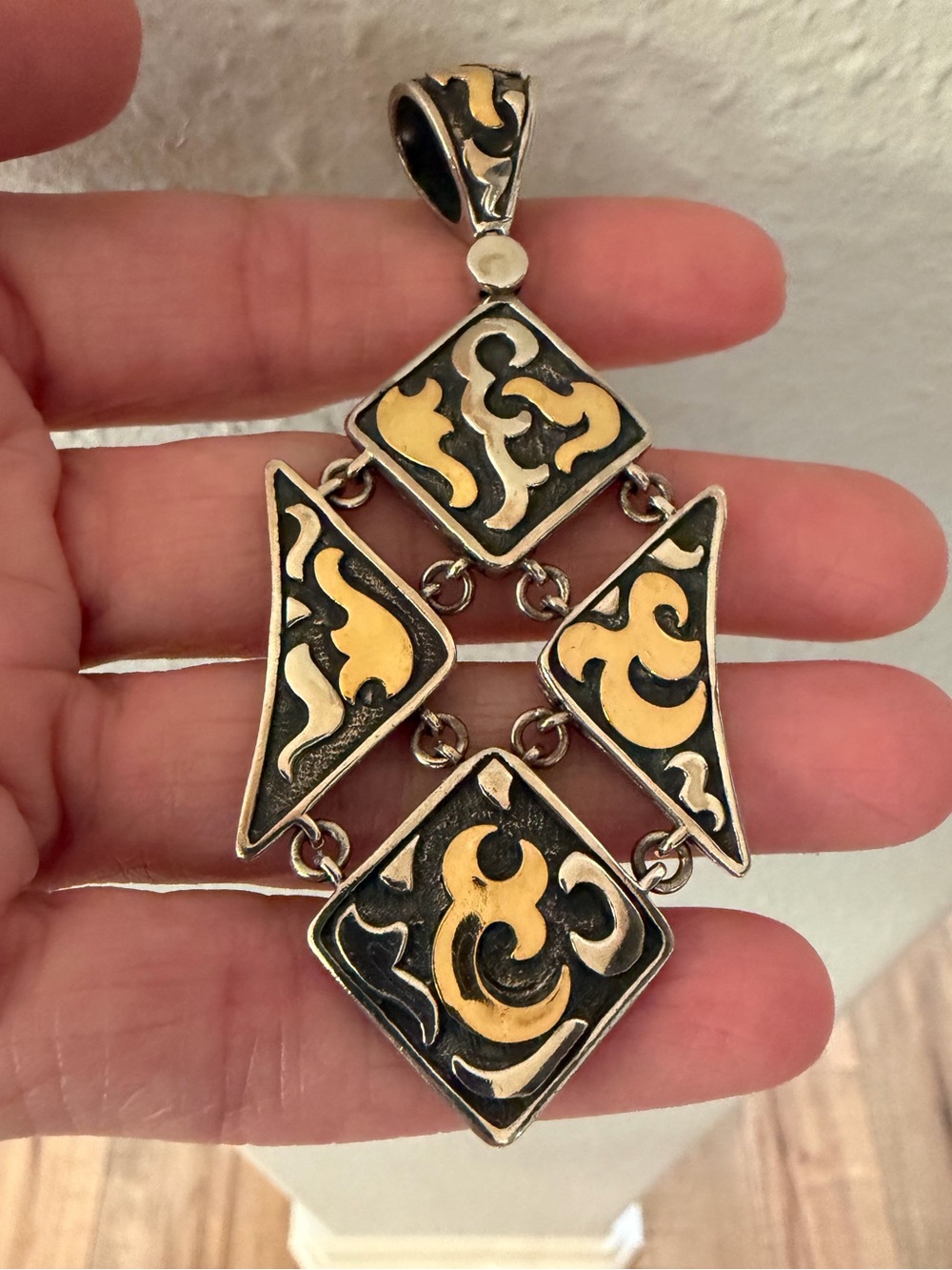 John Hardy sterling silver and 22k gold Dayak pendant